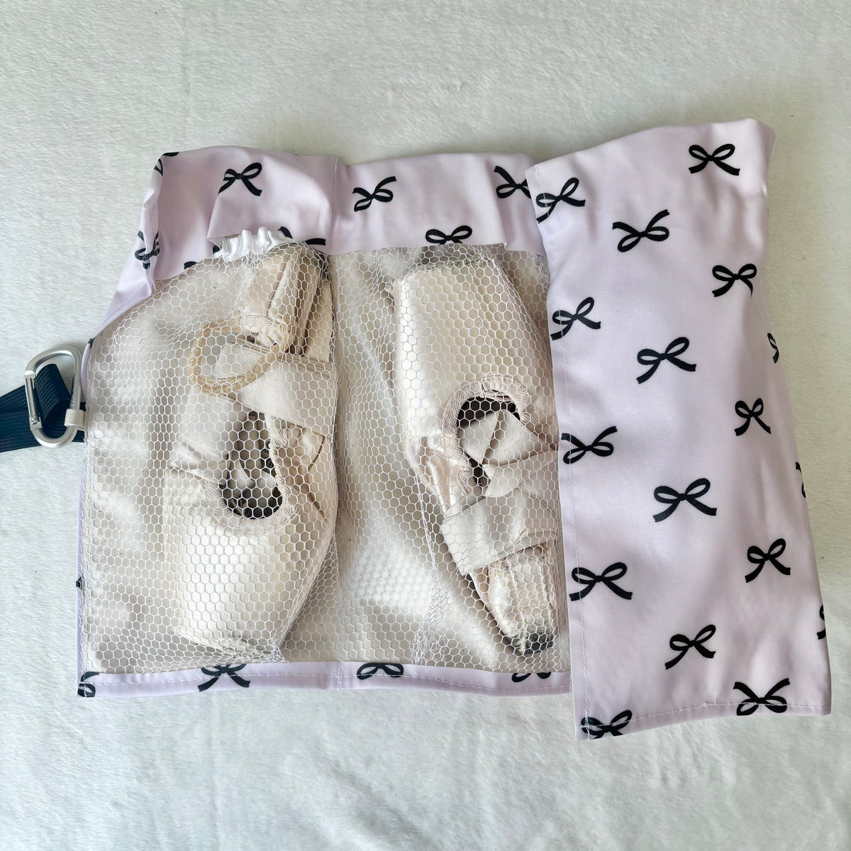 　Pointe shoes case "Elegant Ribbon"