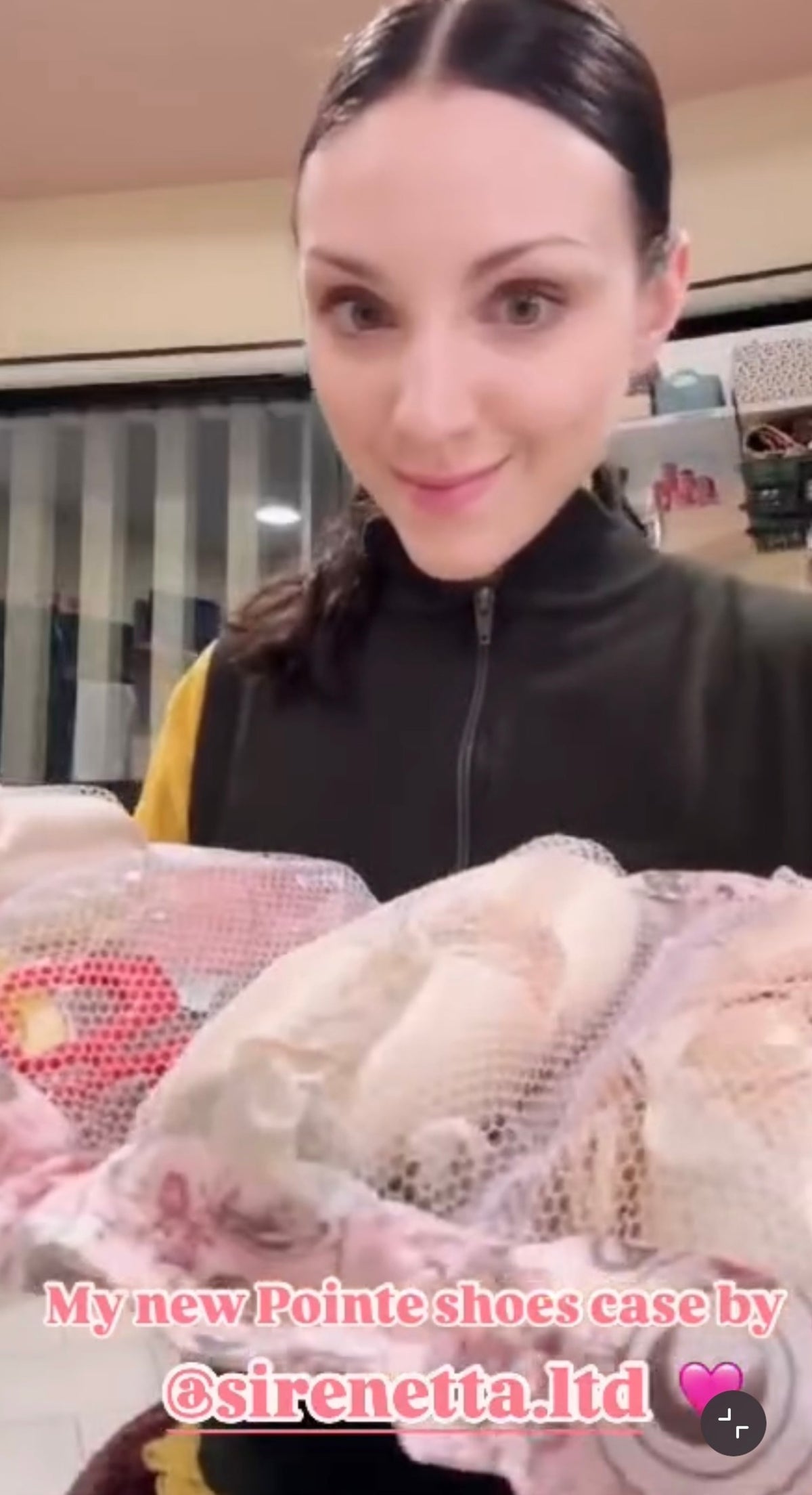 　Pointe Shoes Case "Royal Milk Tea"