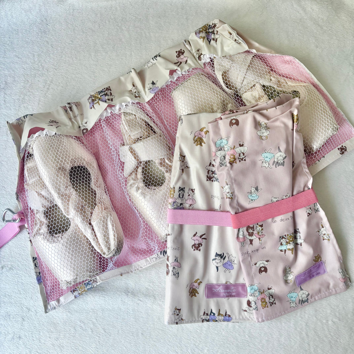 　Pointe shoes case "Ballerina Cat"
