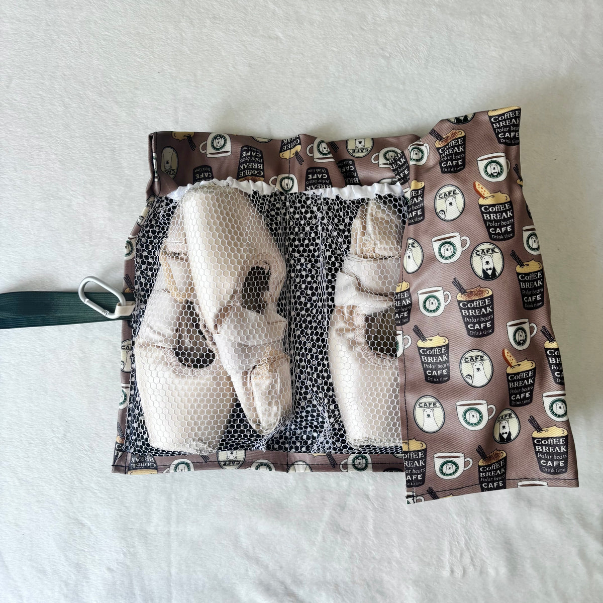 　Pointe shoes case "Coffee Bear"
